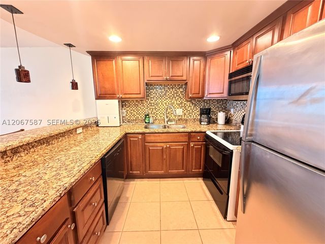 1825 S Ocean Dr 607, Hallandale Beach, FL 33009