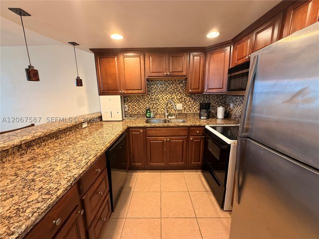 1825 S Ocean Dr 607, Hallandale Beach, FL 33009