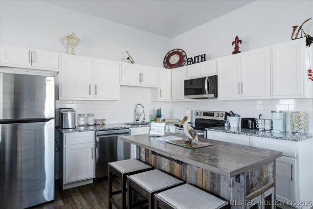 4921 Shay Road, Kingston, OK 73439