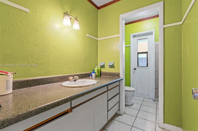 131 NW 19th St, Pompano Beach, FL 33060