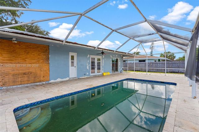 131 NW 19th St, Pompano Beach, FL 33060