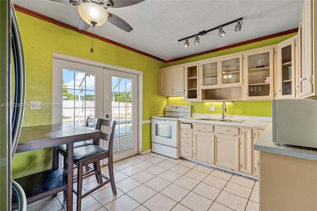 131 NW 19th St, Pompano Beach, FL 33060