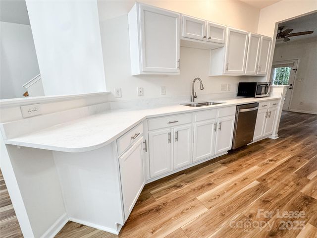 8330 Shinkansen Drive, Charlotte, NC 28213