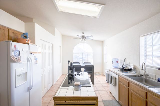 2215 Bonanza Court, Bullhead City, AZ 86442