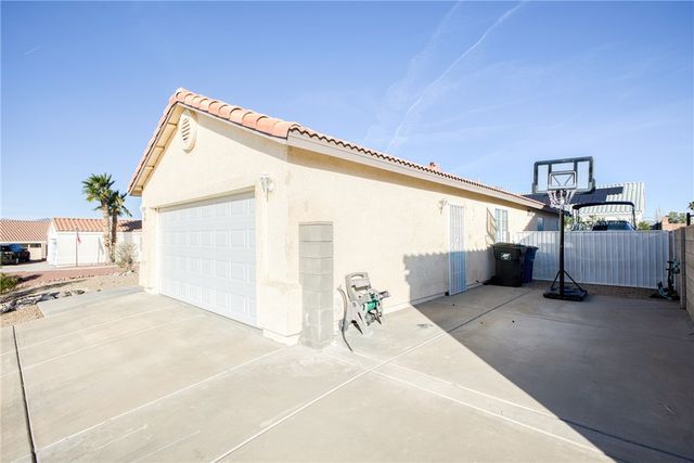 2215 Bonanza Court, Bullhead City, AZ 86442