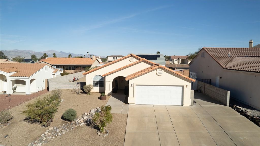 2215 Bonanza Court, Bullhead City, AZ 86442