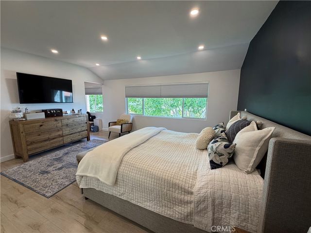 7787 Via Cassano, Burbank, CA 91504