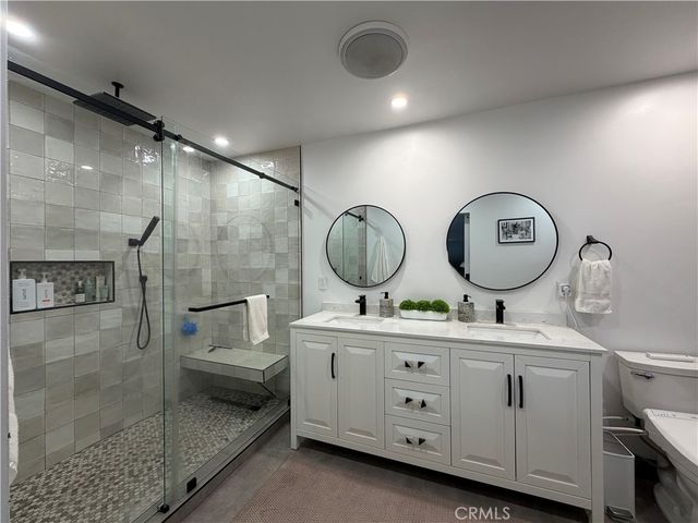 7787 Via Cassano, Burbank, CA 91504