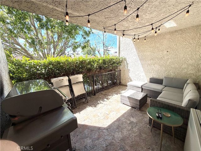 7787 Via Cassano, Burbank, CA 91504