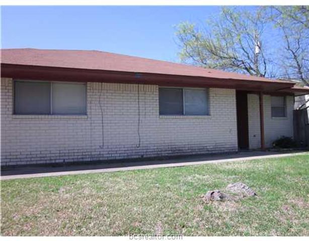 1913 Pine Tree Drive B, Bryan, TX 77802
