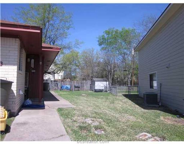 1913 Pine Tree Drive B, Bryan, TX 77802