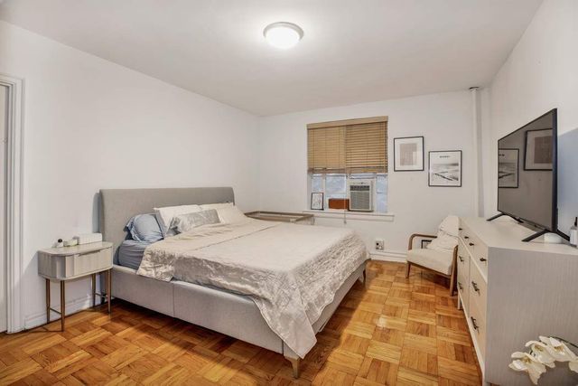 135 E 39th St Apt 3D, New York City, NY 10016