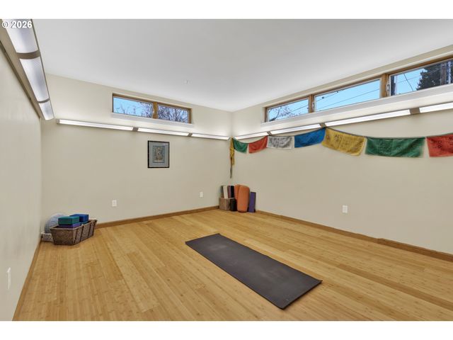 2525 N KILLINGSWORTH St 311, Portland, OR 97217