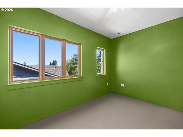 2525 N KILLINGSWORTH St 311, Portland, OR 97217