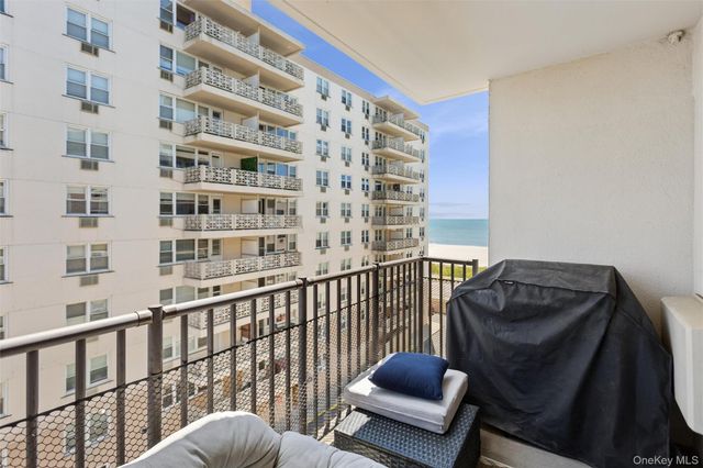 420 Shore Road 5E, Long Beach, NY 11561