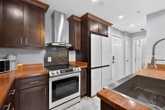 1075 Peachtree Walk NE A512, Atlanta, GA 30309