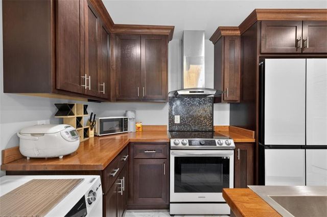 1075 Peachtree Walk NE A512, Atlanta, GA 30309