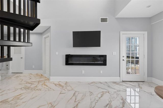 1075 Peachtree Walk NE A512, Atlanta, GA 30309