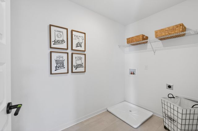 1040 Bluestem Rd, Columbia, TN 38401