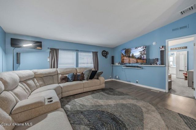 4234 N Atlantic Drive, Coeur D'alene, ID 83815