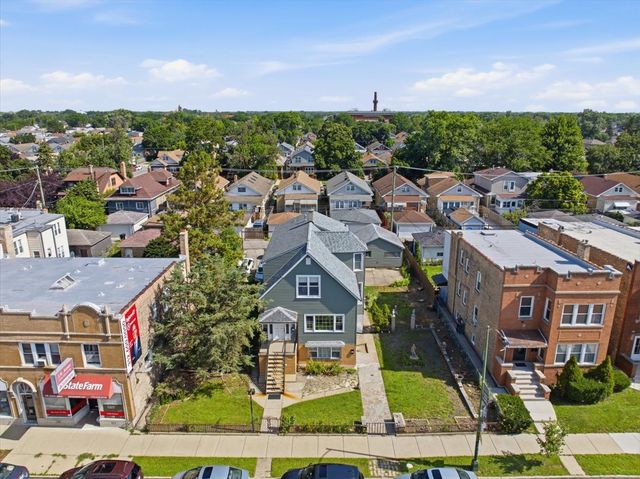 6042 W ADDISON Street, Chicago, IL 60634