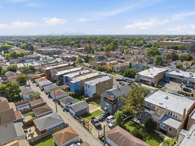 6042 W ADDISON Street, Chicago, IL 60634