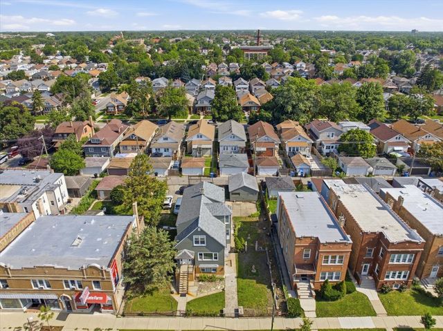6042 W ADDISON Street, Chicago, IL 60634