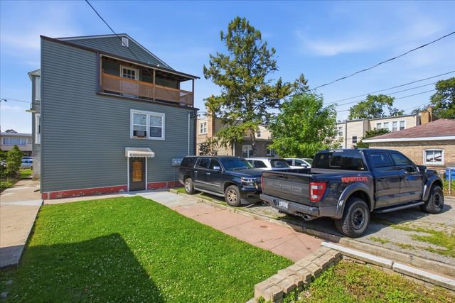 6042 W ADDISON Street, Chicago, IL 60634