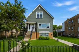 6042 W ADDISON Street, Chicago, IL 60634