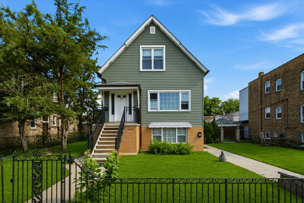 6042 W ADDISON Street, Chicago, IL 60634