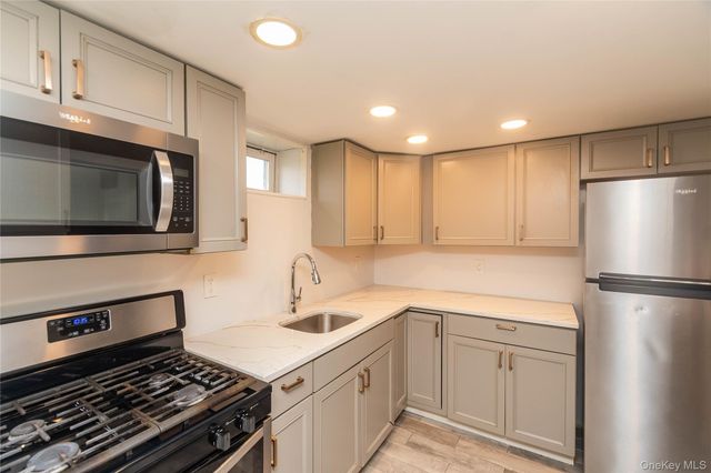 1258 North Avenue 2, Beacon, NY 12508