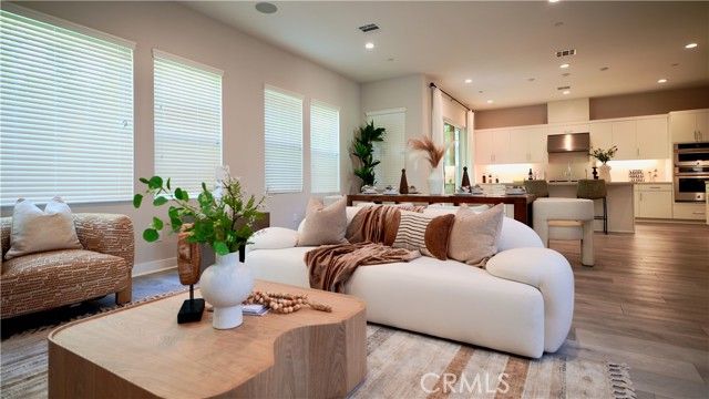 150 Edna, Lake Forest (el Toro), CA 92630