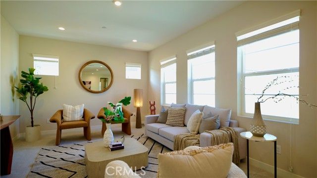 150 Edna, Lake Forest (el Toro), CA 92630