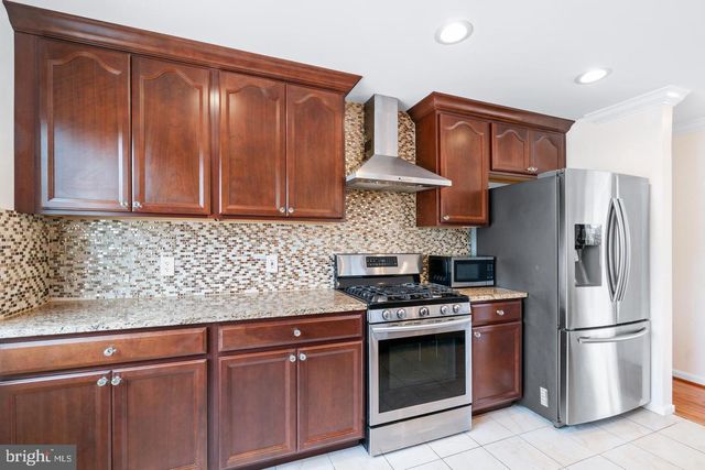 14236 CHADWICK LN, Rockville, MD 20853