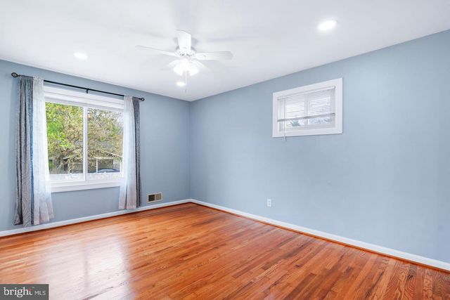 14236 CHADWICK LN, Rockville, MD 20853