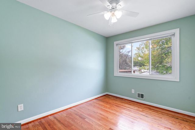 14236 CHADWICK LN, Rockville, MD 20853