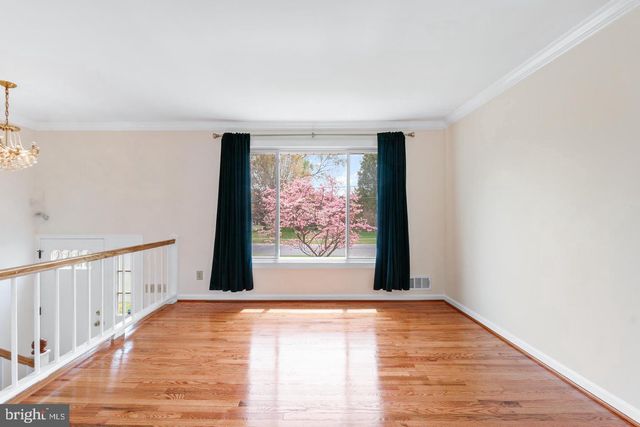 14236 CHADWICK LN, Rockville, MD 20853