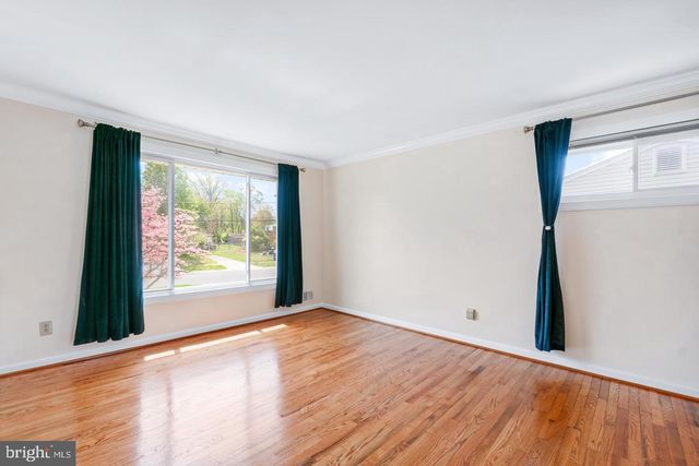 14236 CHADWICK LN, Rockville, MD 20853