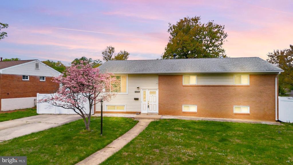 14236 CHADWICK LN, Rockville, MD 20853