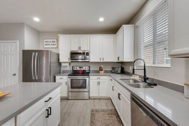 313 Citrus Drive, Fate, TX 75189