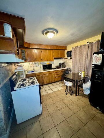 4916 W 29th Street, Cicero, IL 60804