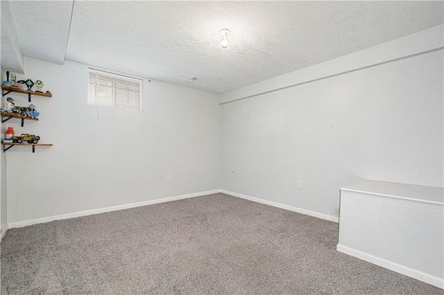 1201 SW Hopi Street, Blue Springs, MO 64015