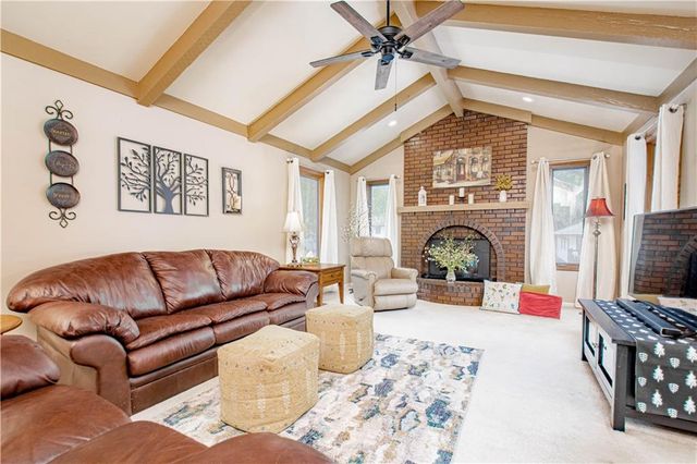 1201 SW Hopi Street, Blue Springs, MO 64015