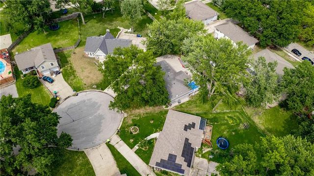 1201 SW Hopi Street, Blue Springs, MO 64015