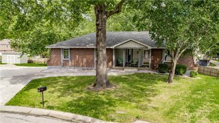 1201 SW Hopi Street, Blue Springs, MO 64015