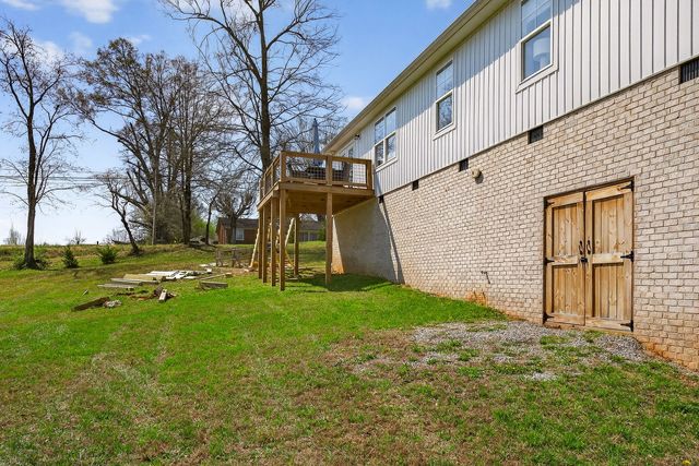 154 Primrose Ln, Sparta, TN 38583