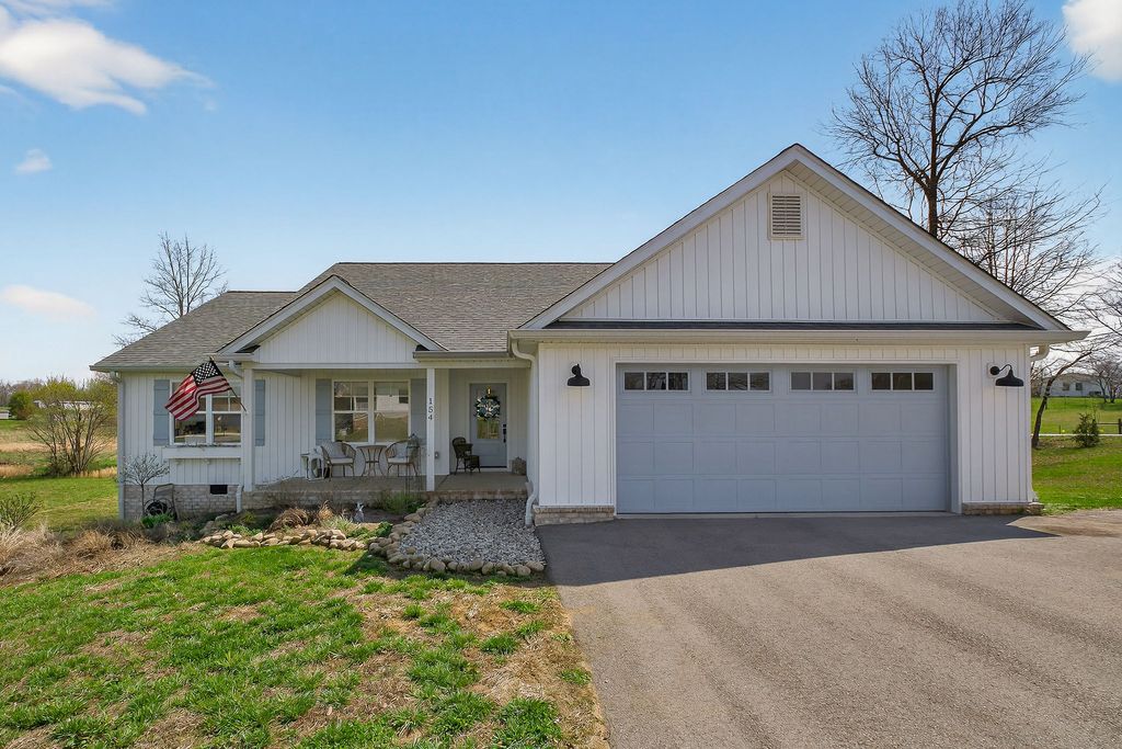 154 Primrose Ln, Sparta, TN 38583