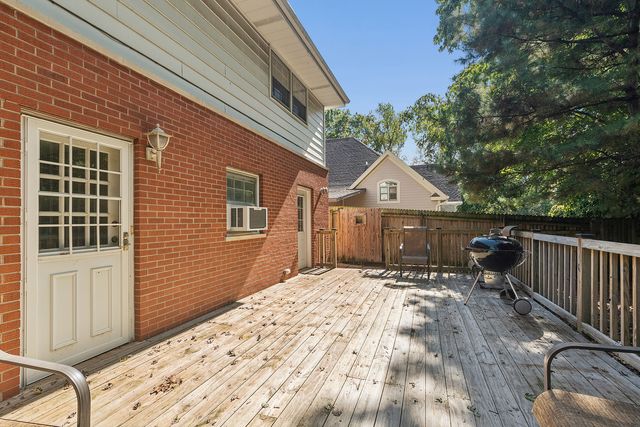 17914 S Hood Avenue, Homewood, IL 60430