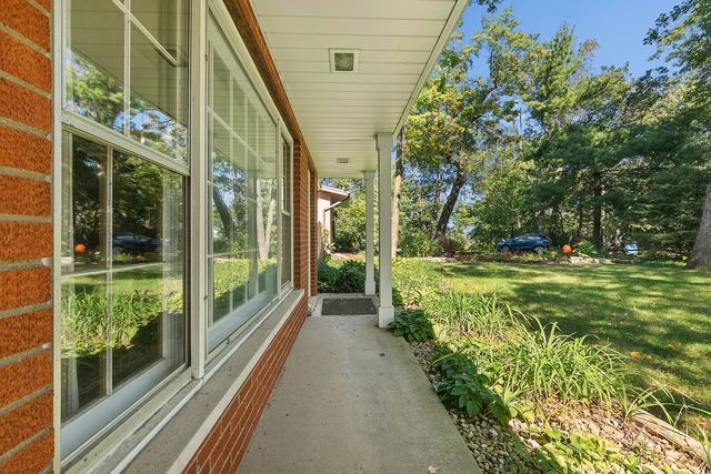 17914 S Hood Avenue, Homewood, IL 60430