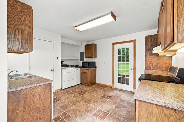 309 Colorado Circle, Ames, IA 50014